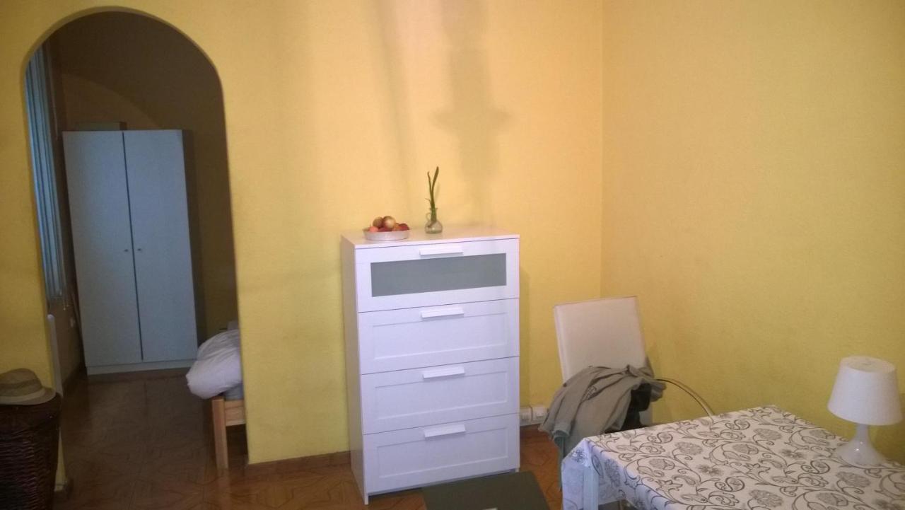 White Ship Apartman บูดาเปสต์ ภายนอก รูปภาพ
